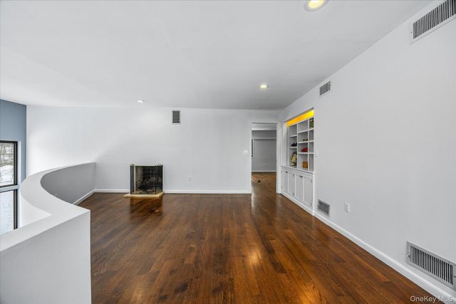 10 Rustling Lane, Bedford, NY 10506