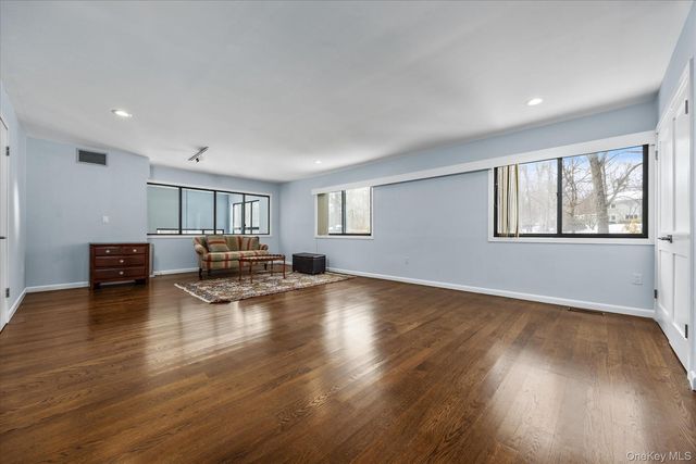 10 Rustling Lane, Bedford, NY 10506