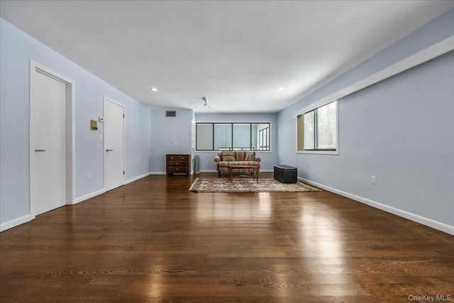 10 Rustling Lane, Bedford, NY 10506