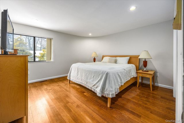 10 Rustling Lane, Bedford, NY 10506