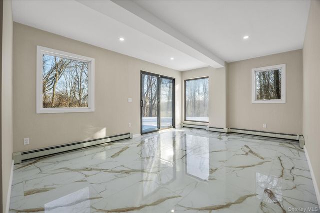 10 Rustling Lane, Bedford, NY 10506