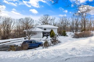 10 Rustling Lane, Bedford, NY 10506