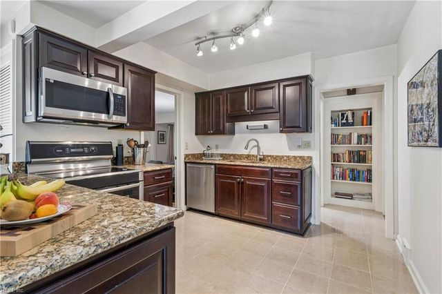 5926 Powhatan AVE, Norfolk, VA 23508