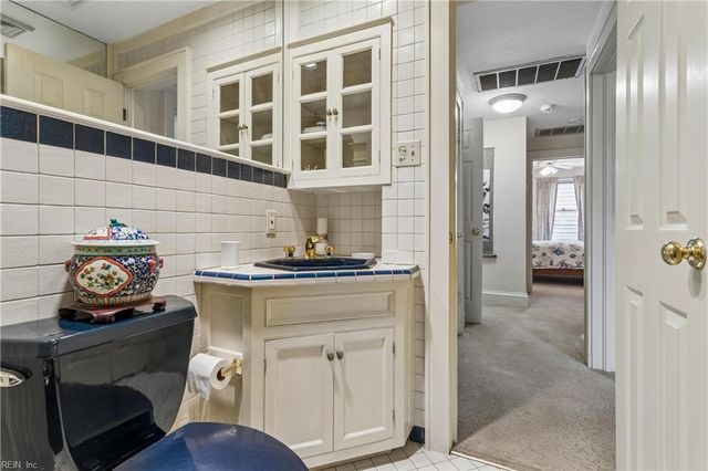 5926 Powhatan AVE, Norfolk, VA 23508