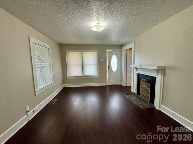 513 East Avenue, Belmont, NC 28012