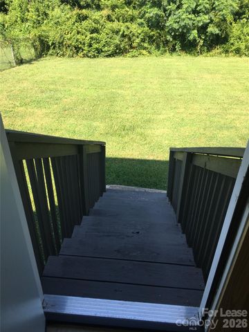 513 East Avenue, Belmont, NC 28012