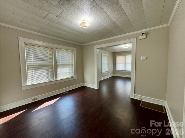 513 East Avenue, Belmont, NC 28012