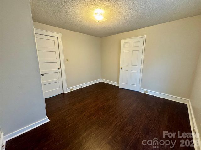 513 East Avenue, Belmont, NC 28012