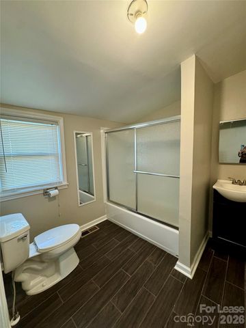 513 East Avenue, Belmont, NC 28012