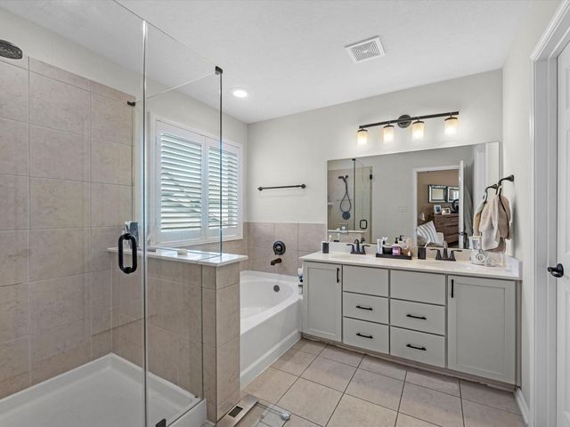 8924 Hollister Commons Lane, Houston, TX 77080