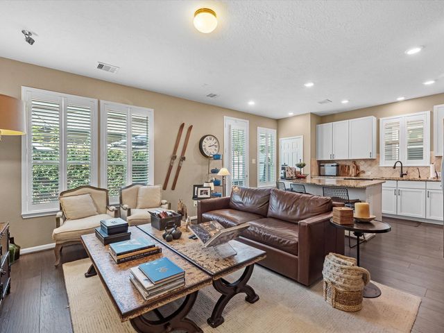 8924 Hollister Commons Lane, Houston, TX 77080