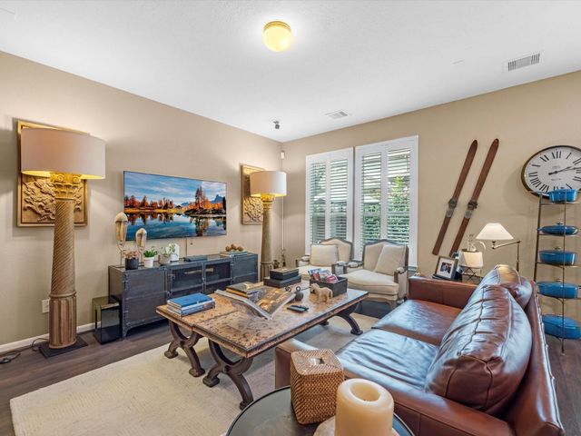 8924 Hollister Commons Lane, Houston, TX 77080