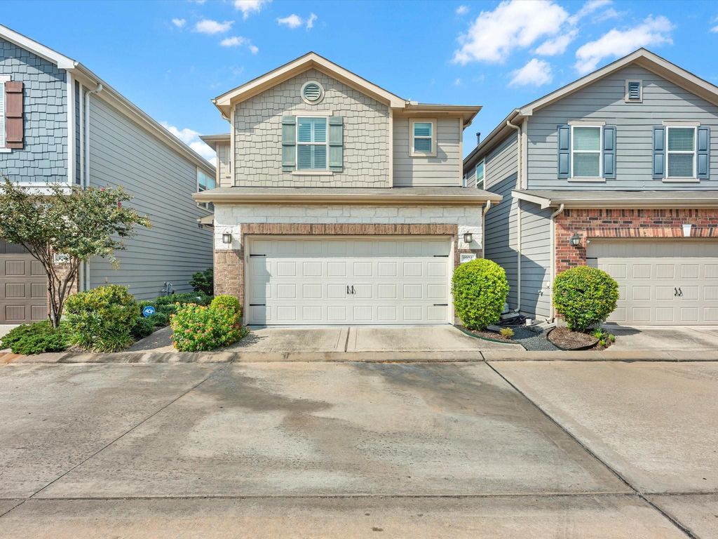 8924 Hollister Commons Lane, Houston, TX 77080