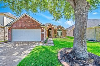 11843 Leaf Oak Drive, Houston, TX 77065