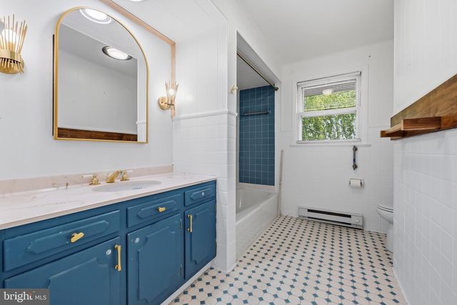 1220 NORTH BLVD, Bethlehem, PA 18017