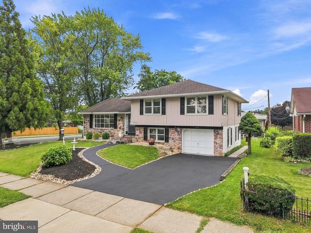 1220 NORTH BLVD, Bethlehem, PA 18017