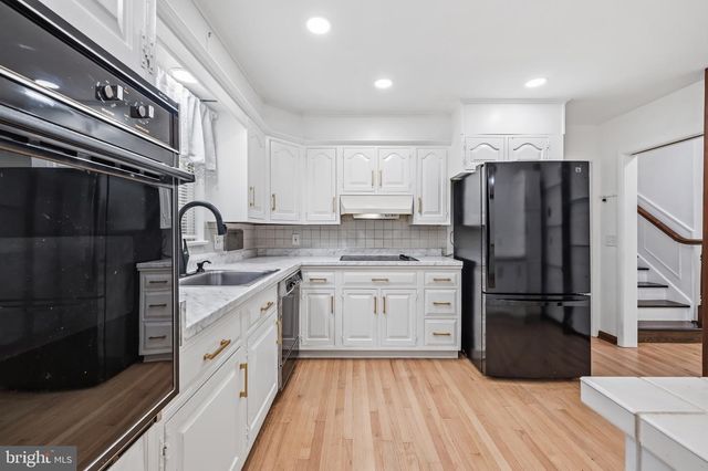 1220 NORTH BLVD, Bethlehem, PA 18017