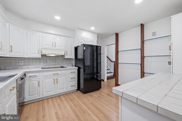 1220 NORTH BLVD, Bethlehem, PA 18017