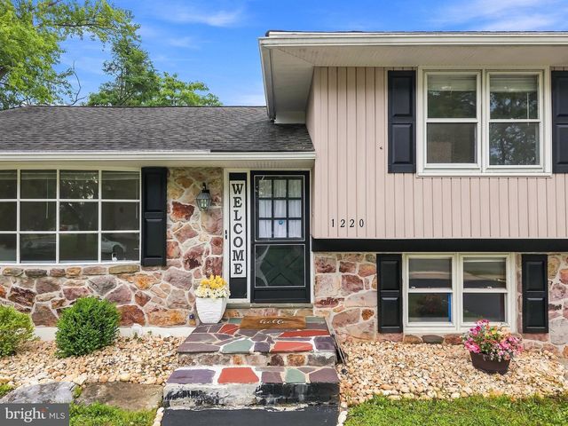 1220 NORTH BLVD, Bethlehem, PA 18017