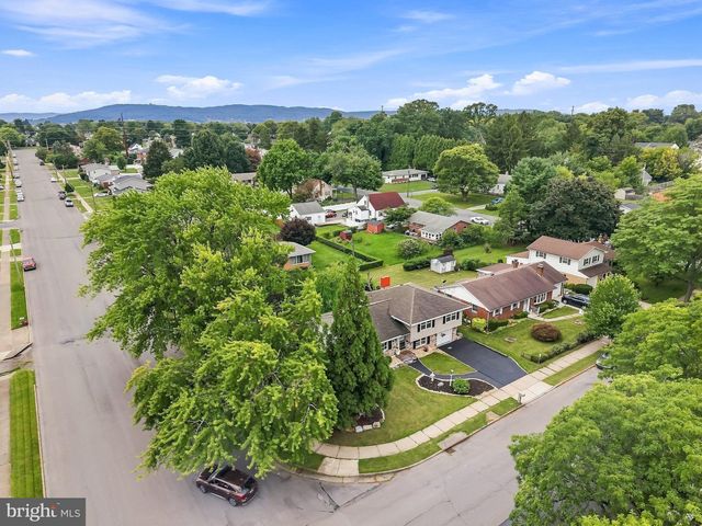 1220 NORTH BLVD, Bethlehem, PA 18017