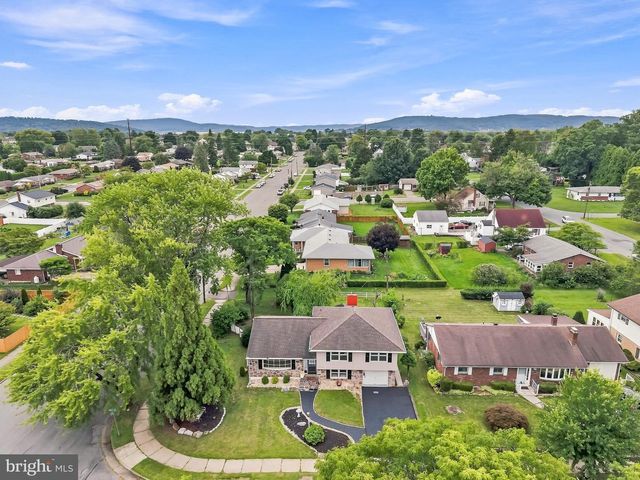 1220 NORTH BLVD, Bethlehem, PA 18017