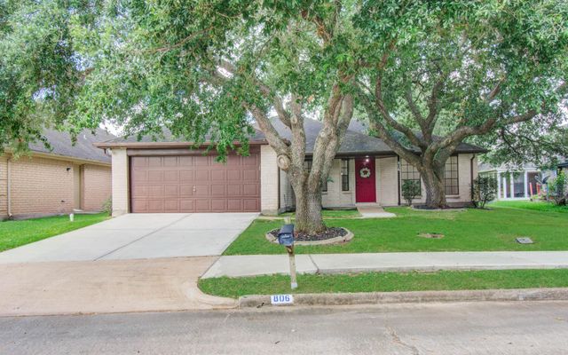806 Country Place Boulevard, Pearland, TX 77584