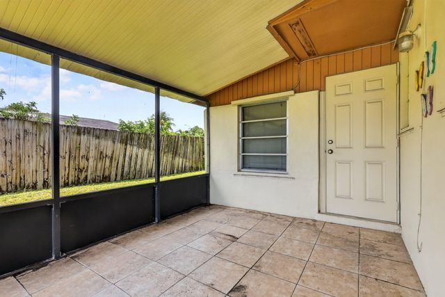 20131 NW 14th Place, Miami Gardens, FL 33169