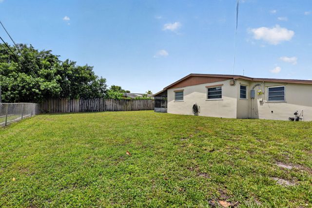 20131 NW 14th Place, Miami Gardens, FL 33169