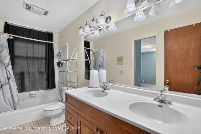 5027 Geraldine Drive, Lansing, MI 48917