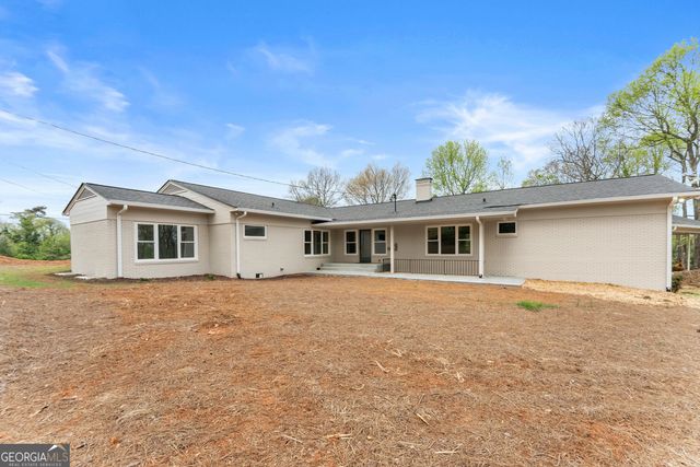 664 Chenocetah Drive, Cornelia, GA 30531
