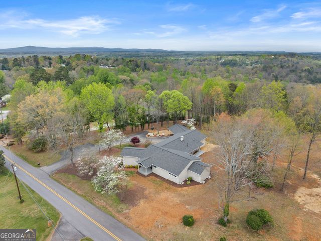 664 Chenocetah Drive, Cornelia, GA 30531