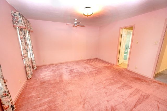 301 Cedar Circle, Brenham, TX 77833