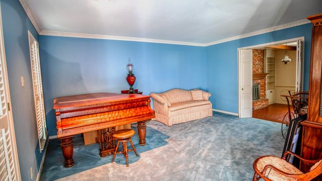 301 Cedar Circle, Brenham, TX 77833