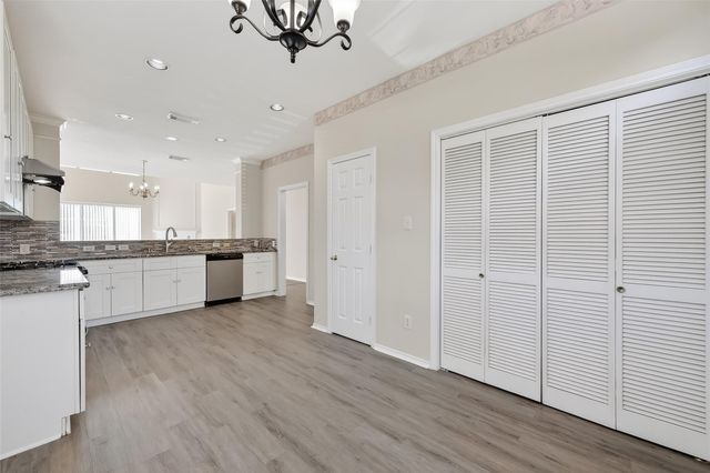 4111 Creek Ridge Lane, Missouri City, TX 77459