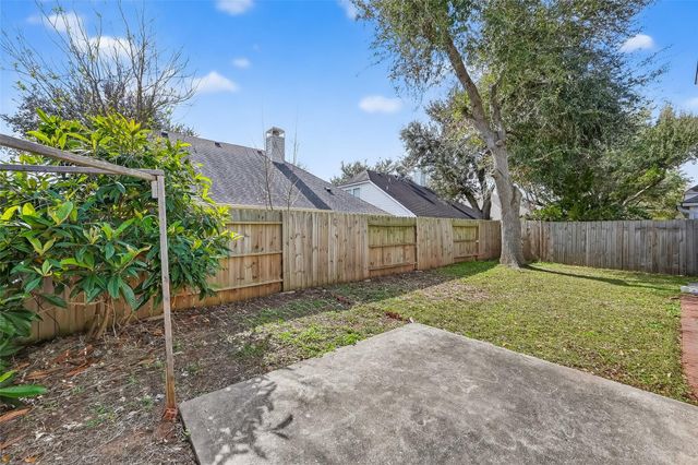 4111 Creek Ridge Lane, Missouri City, TX 77459