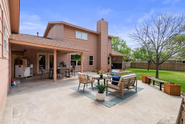 2702 Double Tree ST, Round Rock, TX 78681