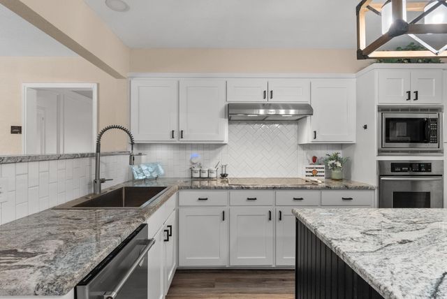 2702 Double Tree ST, Round Rock, TX 78681