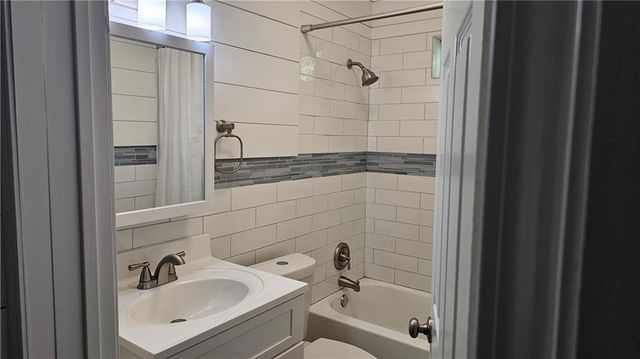 330 Texas Ave, Corpus Christi, TX 78404