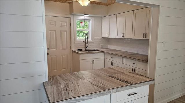 330 Texas Ave, Corpus Christi, TX 78404