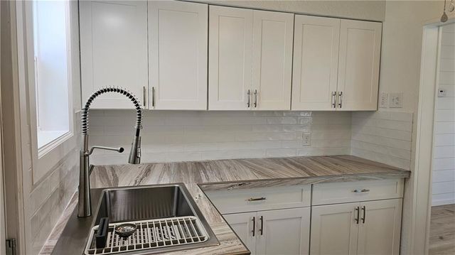 330 Texas Ave, Corpus Christi, TX 78404