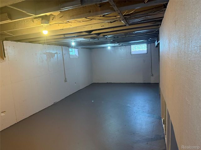 20120 Mark Twain Street, Detroit, MI 48235