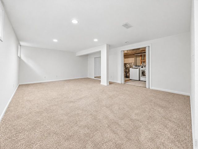 1562 S Spruce St, Denver, CO 80231