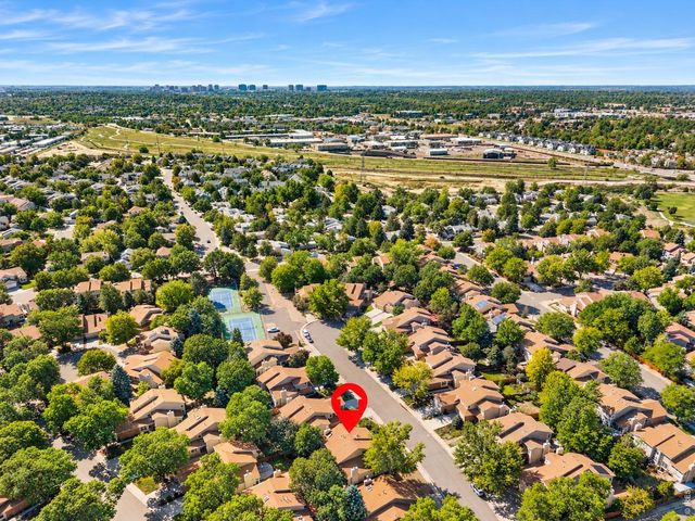 1562 S Spruce St, Denver, CO 80231