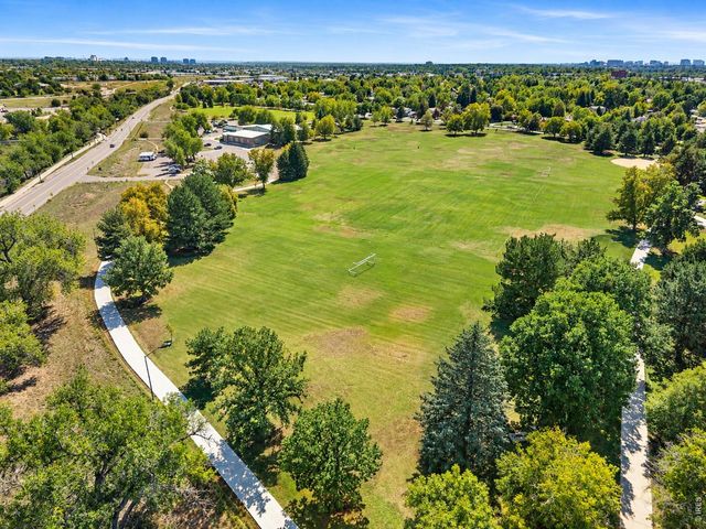1562 S Spruce St, Denver, CO 80231