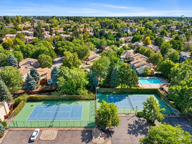 1562 S Spruce St, Denver, CO 80231