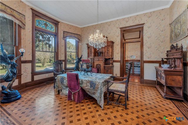 524 Saint Peter Street, Gonzales, TX 78629