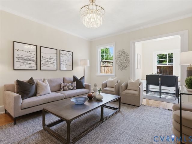 3209 W Grace St, Richmond, VA 23221