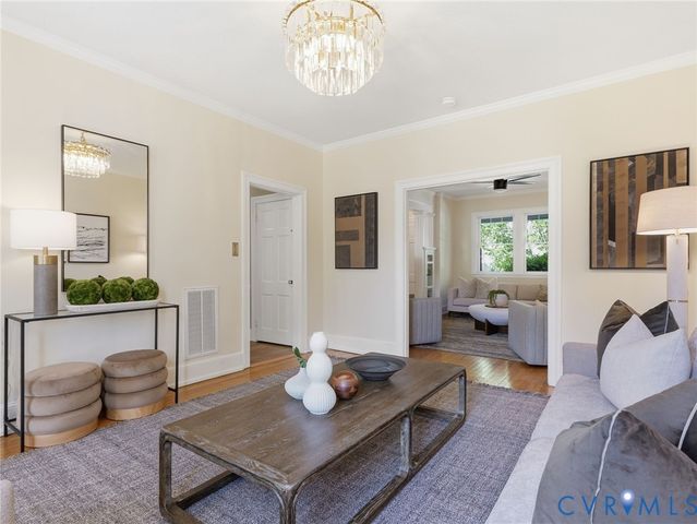 3209 W Grace St, Richmond, VA 23221