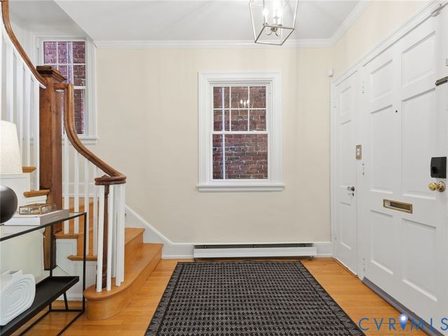 3209 W Grace St, Richmond, VA 23221