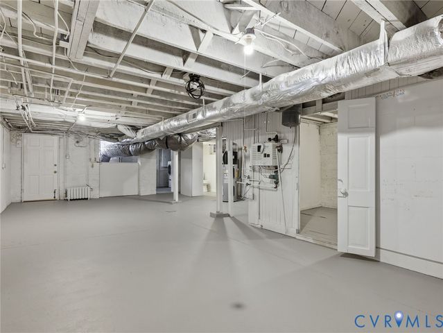 3209 W Grace St, Richmond, VA 23221